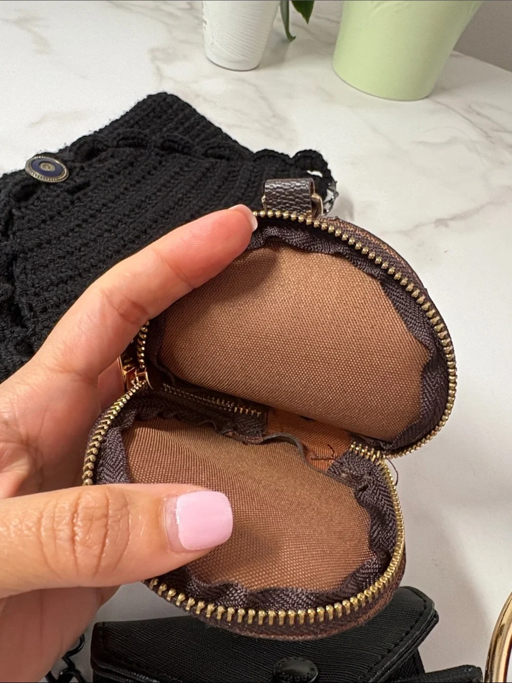 Vintage compact circular